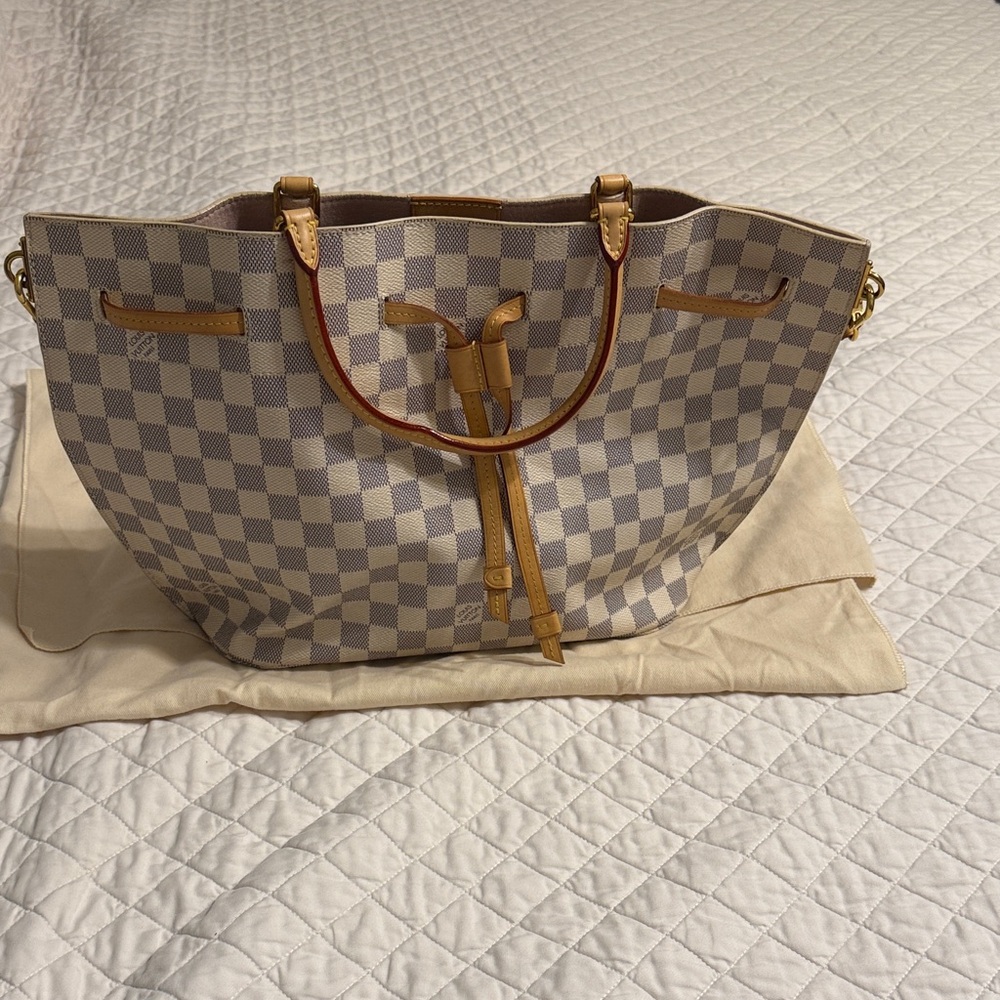Louis Vuitton Checkered Tote - Cream and Tan